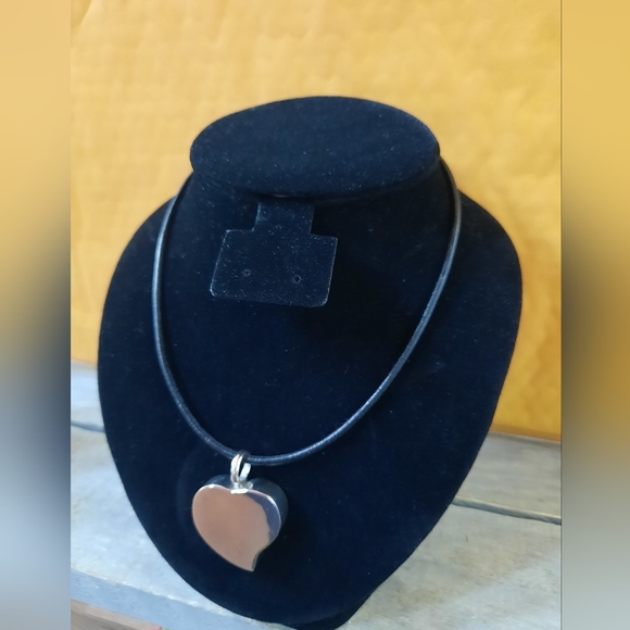 Vintage Sterling Silver 3D Heart Necklace - Picture 3 of 12